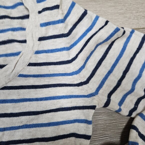 American Eagle Women's striped blue and grey striped wool cotton sweater size sm - Picture 4 of 7
